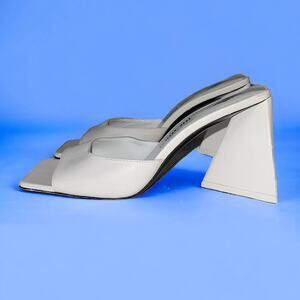 NEW Attico Devon White Sculptural Open Toe Mules Size 38 Sandals Heels